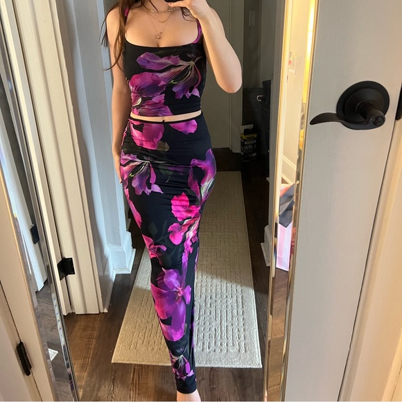 White Fox two piece tank and maxi skirt combo - Picture 2 of 11